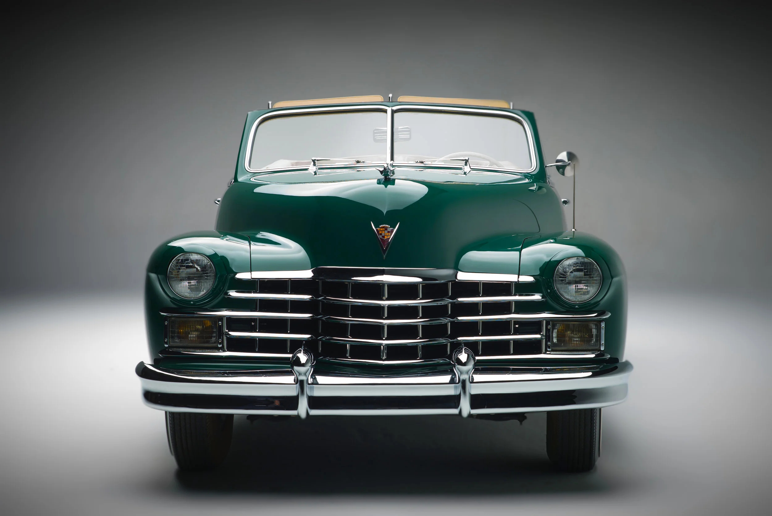 1947 Cadillac Series 62 オープンカー 134420 / 1947 Cadillac Series 62 - YouTube